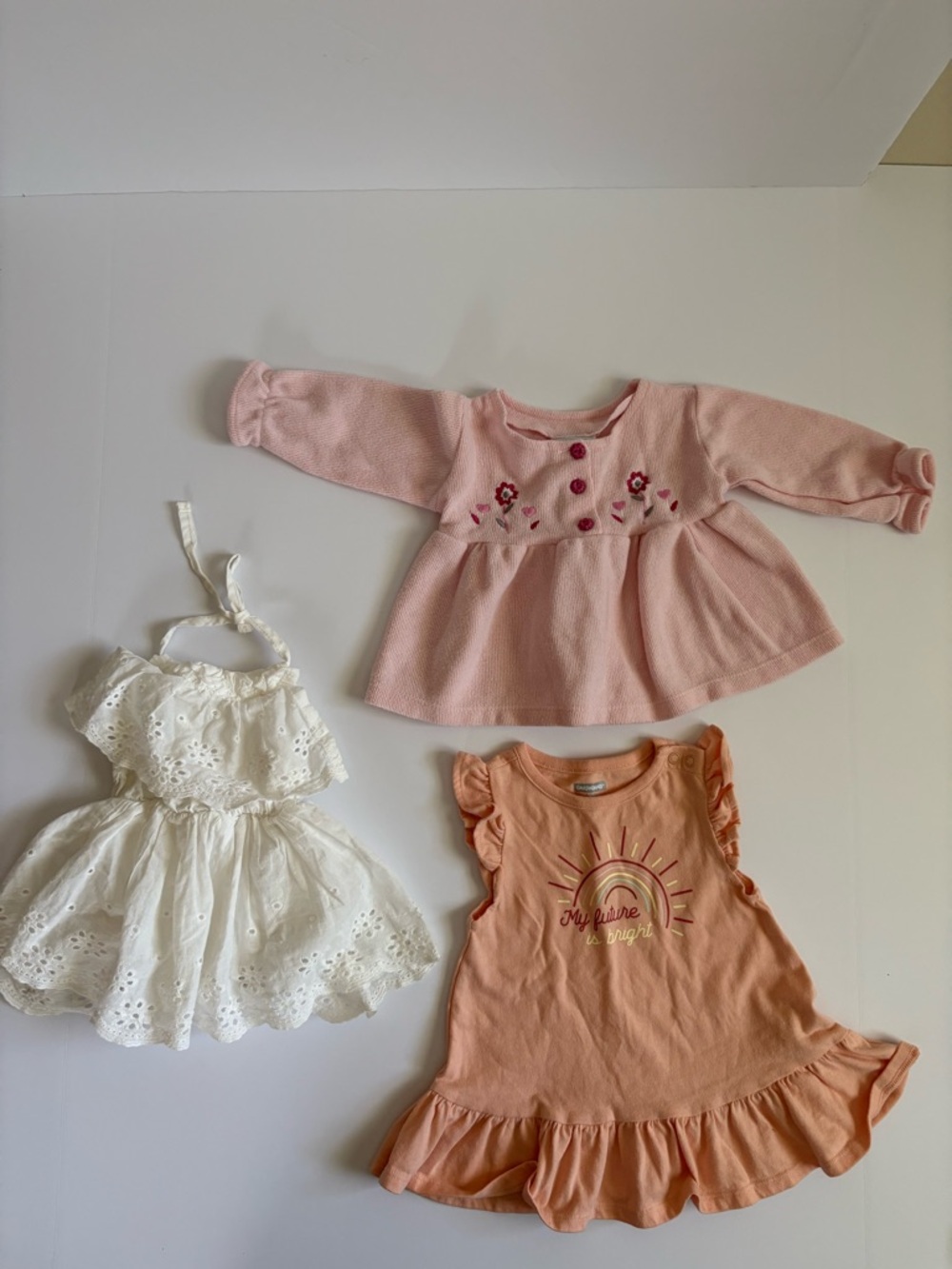Bundle of 3 Girl’s 6-9m items